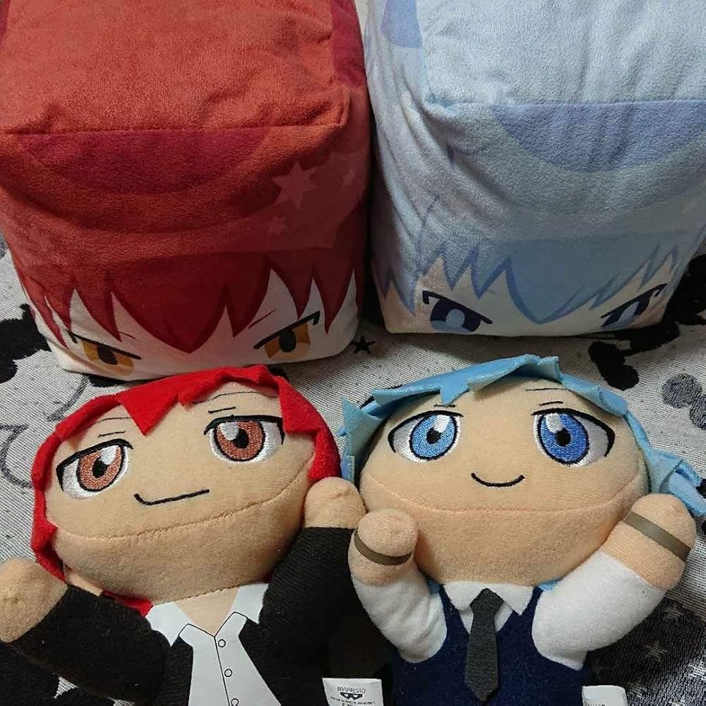 Amazon.co.jp: 暗殺教室ぬいぐるみ赤羽業潮田渚 : 本